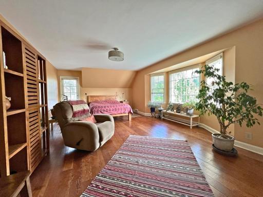 999 Nebraska Avenue W, Saint Paul, MN 55117