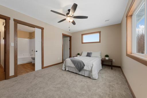 804 2nd St SE, Dodge Center, MN 55927
