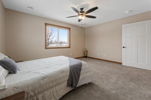 804 2nd St SE, Dodge Center, MN 55927