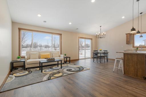 804 2nd St SE, Dodge Center, MN 55927