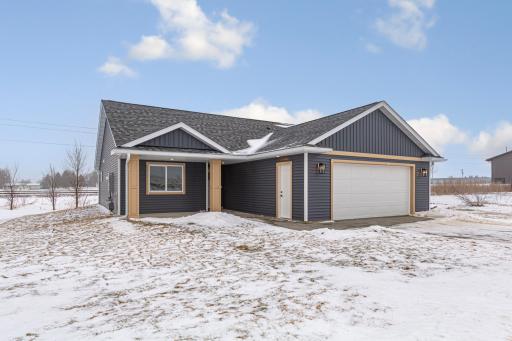 804 2nd St SE, Dodge Center, MN 55927