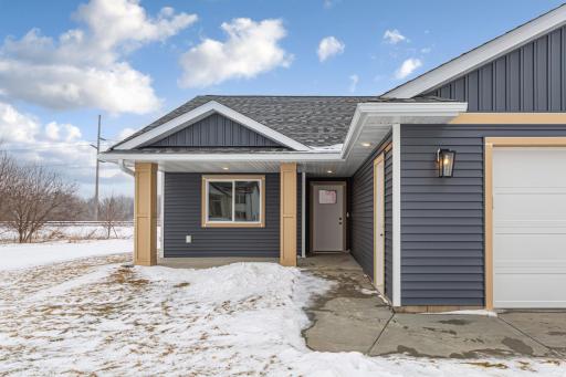 804 2nd St SE, Dodge Center, MN 55927