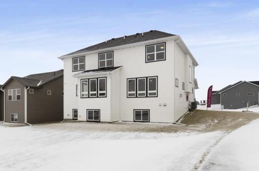 1105 136th Street E, Rosemount, MN 55068