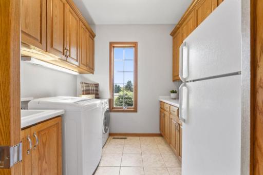 1057 Ridge Crest Lane NW, Rochester, MN 55901