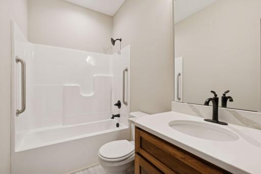 619 7th Avenue NE, Isanti, MN 55040