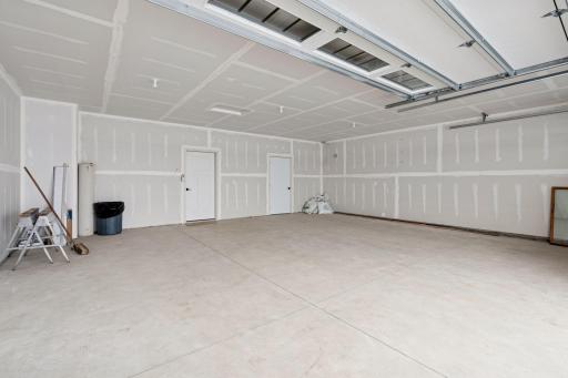 200 amp service, insulated and drywalled 28x26 garage.