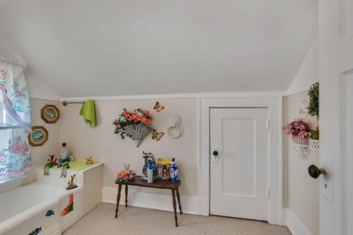 6132 Mayhew Lake Road NE, Sauk Rapids, MN 56379