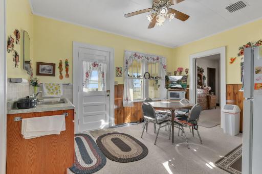 6132 Mayhew Lake Road NE, Sauk Rapids, MN 56379