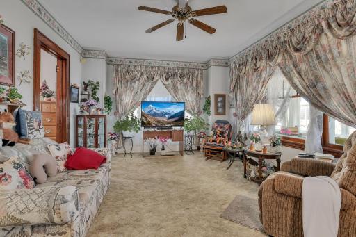 6132 Mayhew Lake Road NE, Sauk Rapids, MN 56379