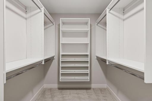 7310 Ambercrest Curve - Spacecrafting - 0031.jpg