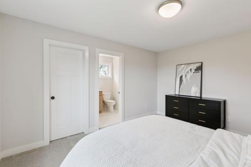 7310 Ambercrest Curve - Spacecrafting - 0042.jpg