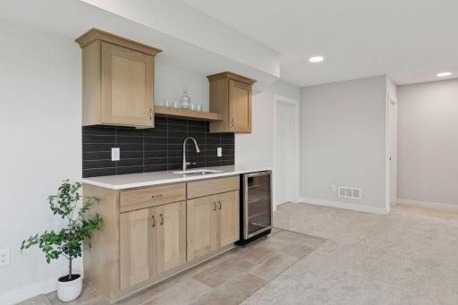 7310 Ambercrest Curve - Spacecrafting - 0049.jpg