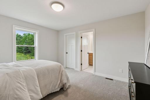 7310 Ambercrest Curve - Spacecrafting - 0040.jpg