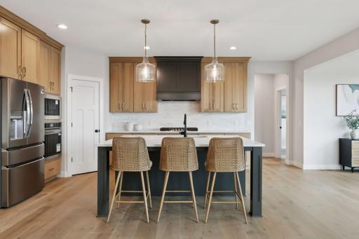 7310 Ambercrest Curve - Spacecrafting - 0014.jpg