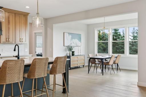 7310 Ambercrest Curve - Spacecrafting - 0013.jpg