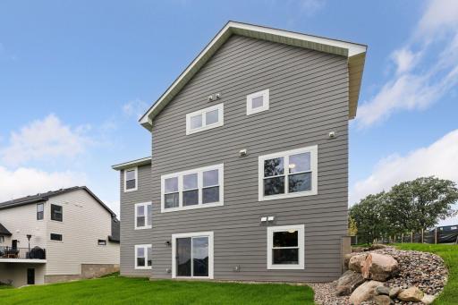 7310 Ambercrest Curve - Spacecrafting - 0059.jpg