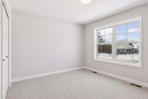 7334 Ambercrest Curve, Inver Grove Heights, MN 55077