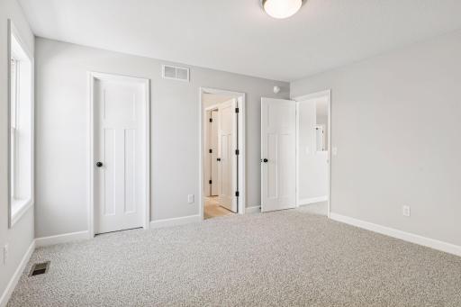 7334 Ambercrest Curve, Inver Grove Heights, MN 55077