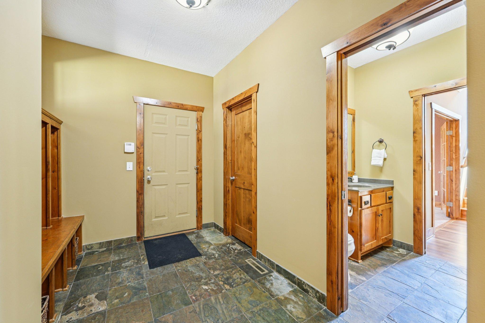 Huge mudroom with lots of built-ins, ideal for that busy family with kids and pets!