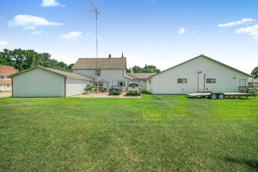 101 Lake Henry Avenue S, Melrose, MN 56352