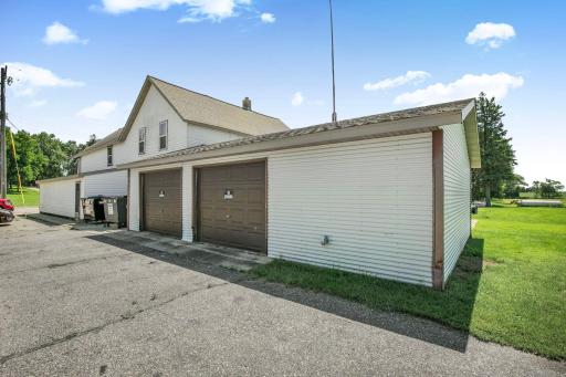 101 Lake Henry Avenue S, Melrose, MN 56352