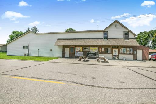 101 Lake Henry Avenue S, Melrose, MN 56352