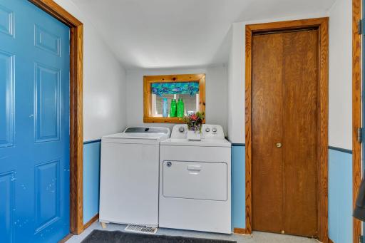 101 Lake Henry Avenue S, Melrose, MN 56352