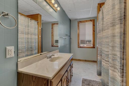 101 Lake Henry Avenue S, Melrose, MN 56352