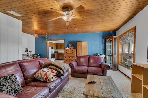 101 Lake Henry Avenue S, Melrose, MN 56352