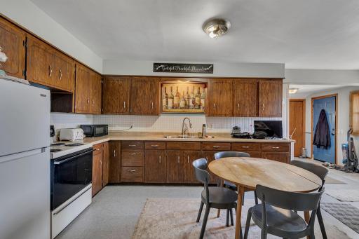 101 Lake Henry Avenue S, Melrose, MN 56352