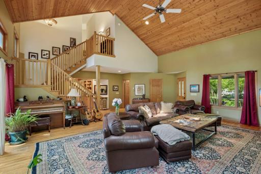 940 S Brown Road, Wayzata, MN 55391