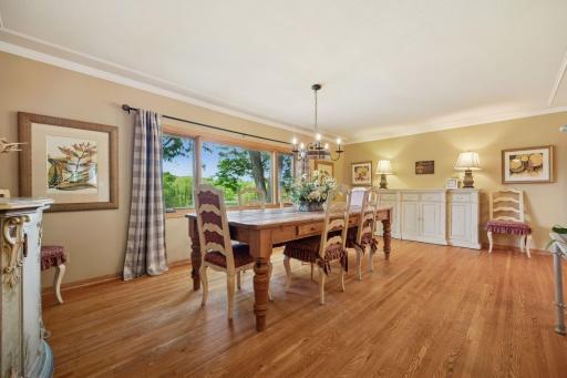940 Brown Road S, Wayzata, MN 55391