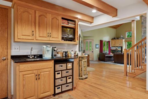 940 Brown Road S, Wayzata, MN 55391