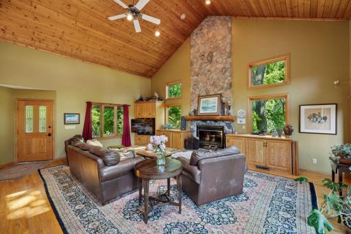 940 Brown Road S, Wayzata, MN 55391