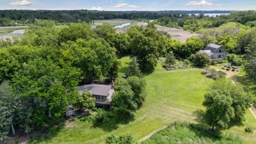940 Brown Road S, Wayzata, MN 55391