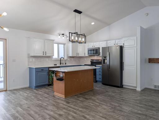 1265 GOLDENWOOD Drive, West Fargo, ND 58078