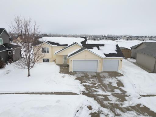 1265 GOLDENWOOD Drive, West Fargo, ND 58078