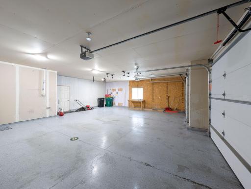 1265 GOLDENWOOD Drive, West Fargo, ND 58078