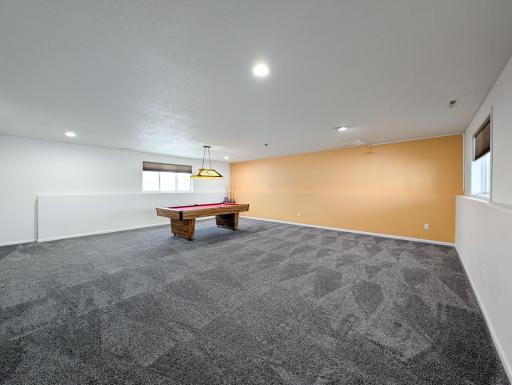 1265 GOLDENWOOD Drive, West Fargo, ND 58078