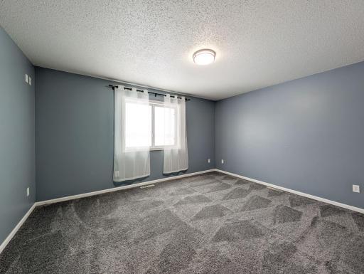 1265 GOLDENWOOD Drive, West Fargo, ND 58078