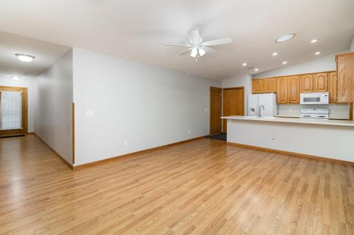 218 6th Street NE, Montgomery, MN 56069