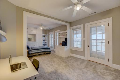 Photo 42