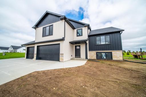 11251 Wisdom Ct SE, Chatfield, MN 55923