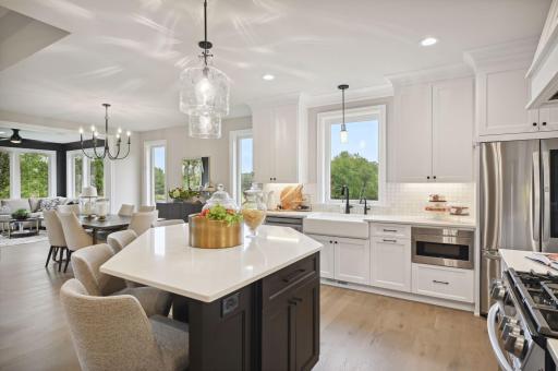 7 Pondview Trail, North Oaks, MN 55127