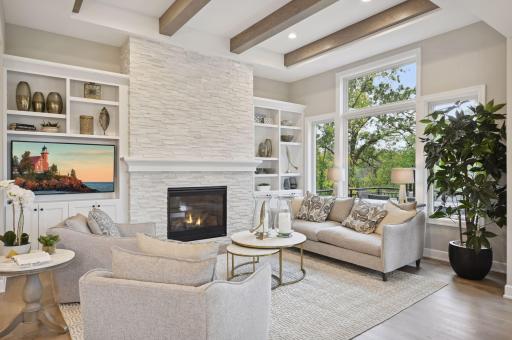 7 Pondview Trail, North Oaks, MN 55127