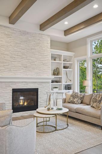 7 Pondview Trail, North Oaks, MN 55127