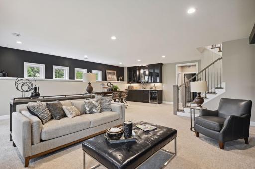 7 Pondview Trail, North Oaks, MN 55127