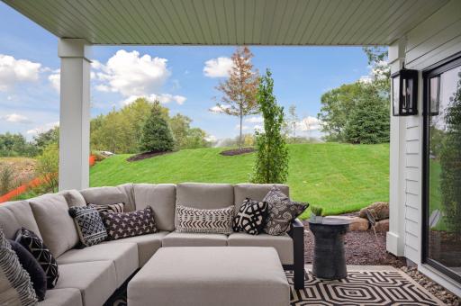 7 Pondview Trail, North Oaks, MN 55127