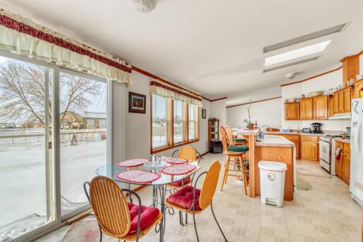Kitchen1_6.JPG