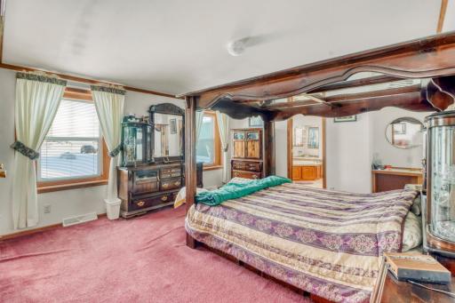 Primary Bedroom1_2.JPG
